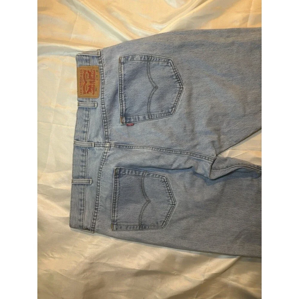 Levi's 501 Men's Jeans W38 L29 Light Wash Blue Denim Straight Leg Button Fly